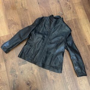Like new Kenneth Cole reaction leather jacket XL